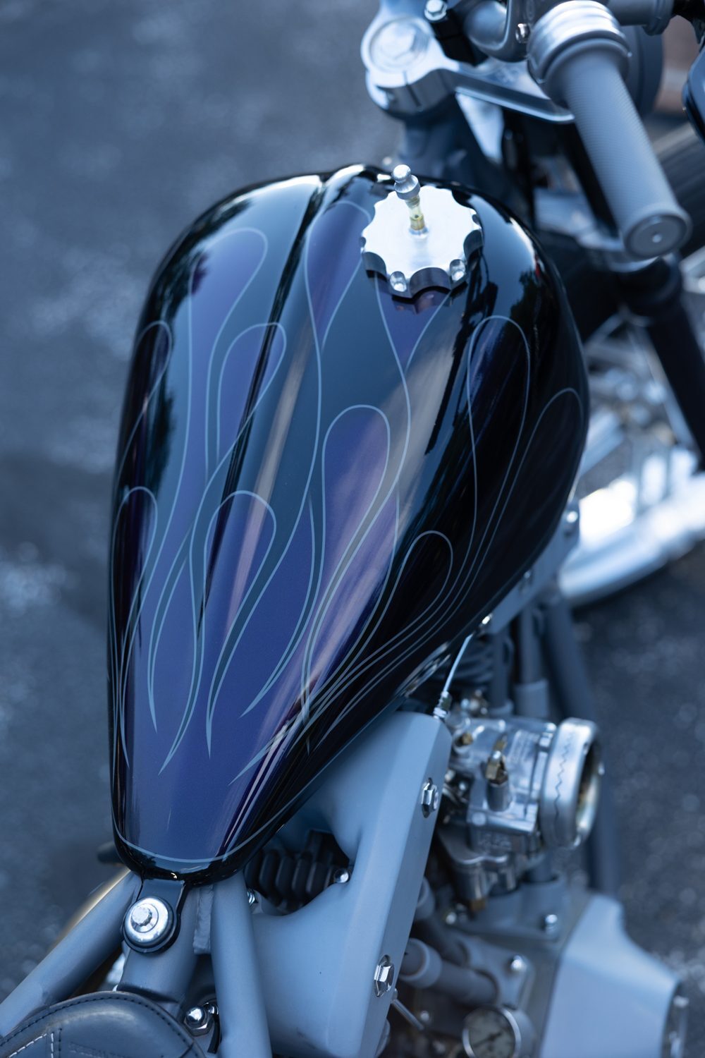 Black tank with silver pinstripe flames at the Proper Baggers show